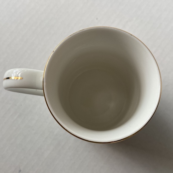 Merry Masterpieces Statue of Liberty Christmas mug - Picture 3 of 6